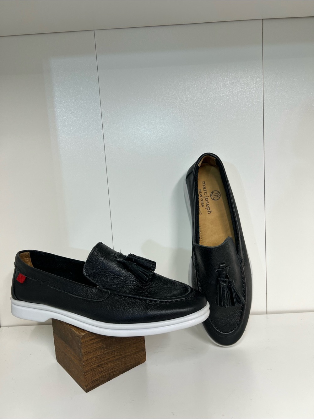 Marc Joseph Black Leather Tassel Slip-On Loafers size 5.5 new